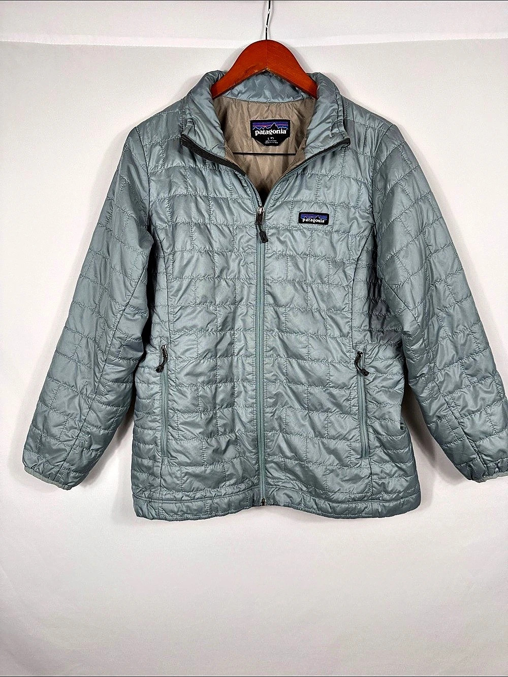 Patagonia Nano Puff Jacket Quilted Jacket in Blue Womens Size L. Has defects